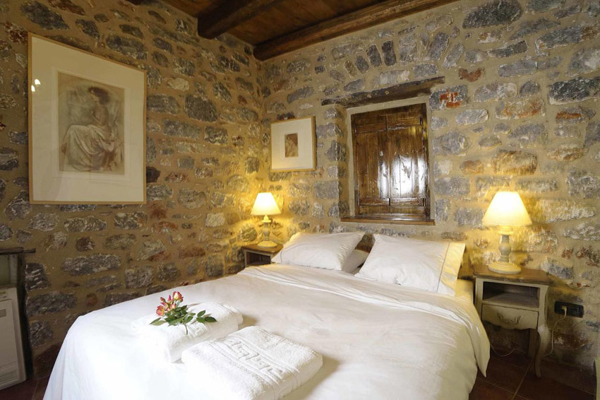 CITTA DEI NICLIANI-MANI
